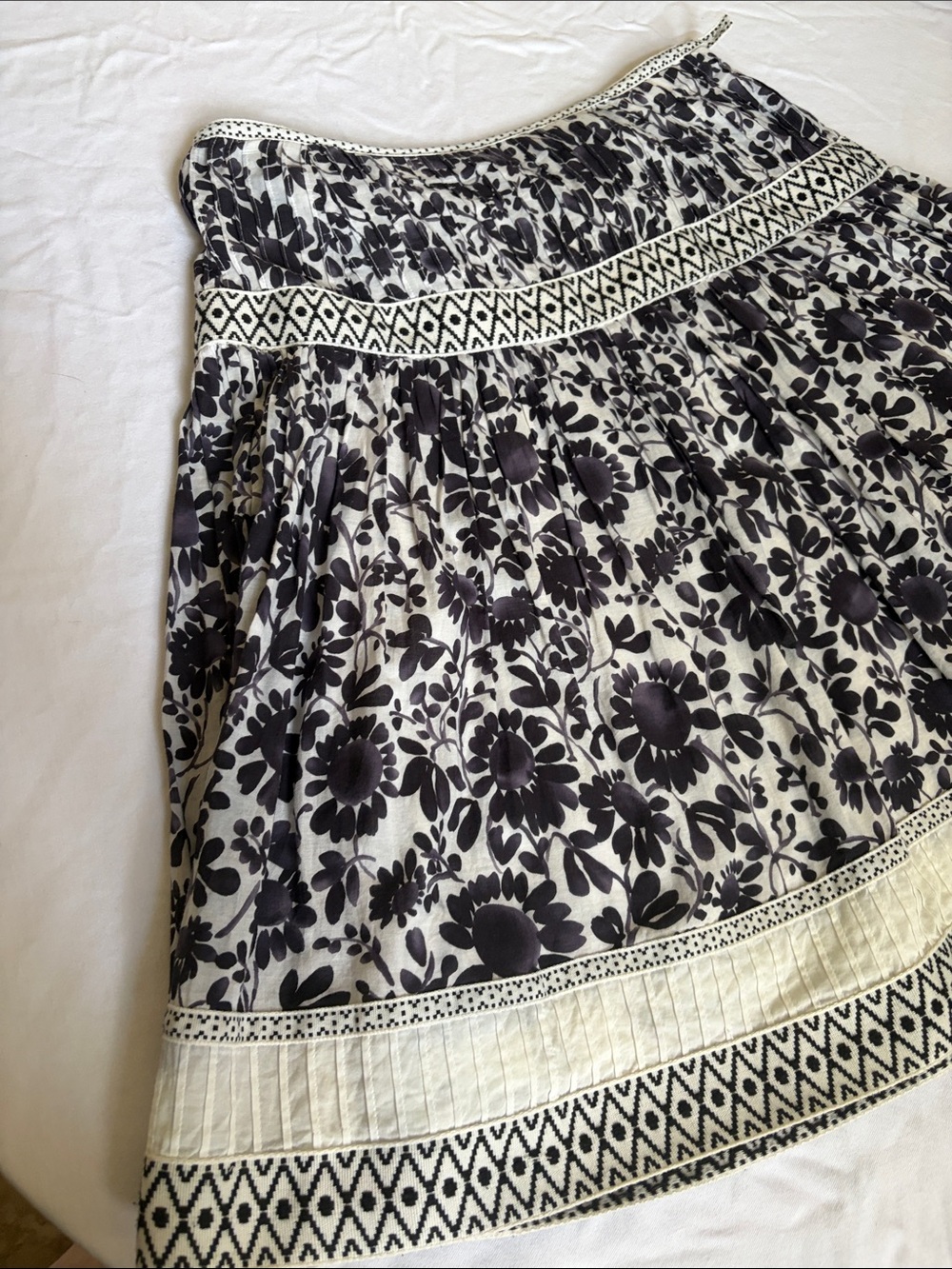 Talbots Petites Navy and White Skirt